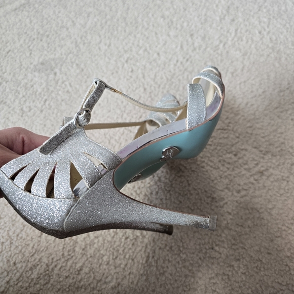 Betsey Johnson Glitter SB-Tee T-Strap Dress Sandal Heels High Heels Size 8.5 - Picture 8 of 15